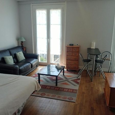 Appartement Perret 105 Rue Victor Hugo, Lumineux, Plein Centre, Parking Prive Arrivee Autonome Tout A Pied Le Havre Exterior photo