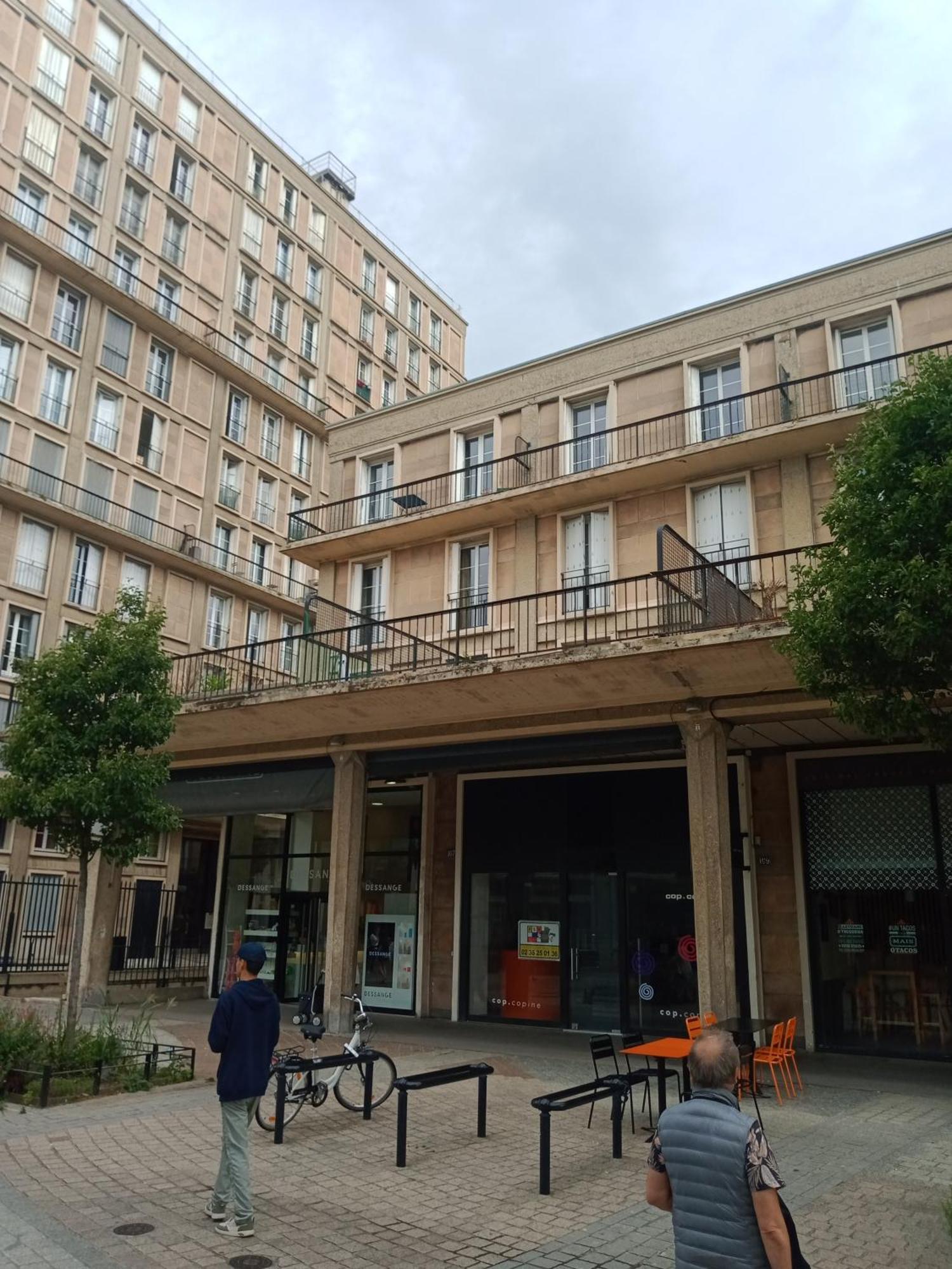 Appartement Perret 105 Rue Victor Hugo, Lumineux, Plein Centre, Parking Prive Arrivee Autonome Tout A Pied Le Havre Exterior photo